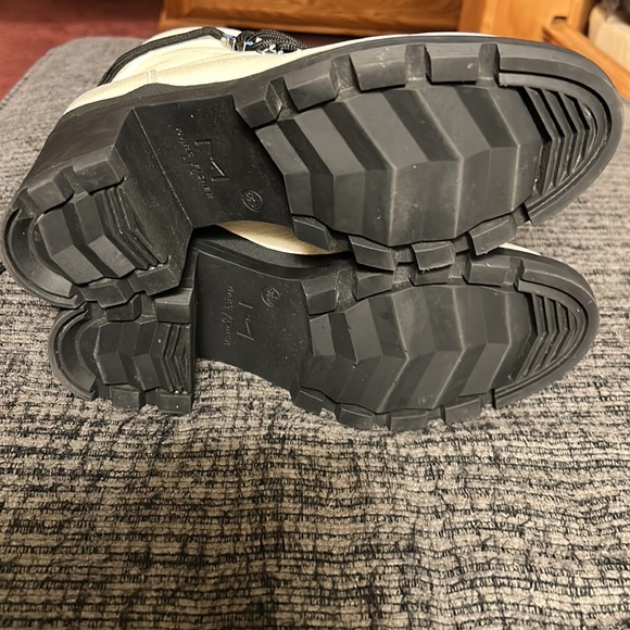 NWOT white leather booties! - Picture 4 of 5